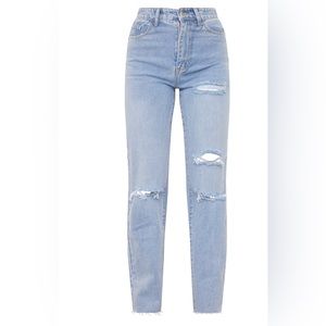 PRETTYLITTLETHING Light Blue Wash Ripped Long Leg Straight Jeans Size 2